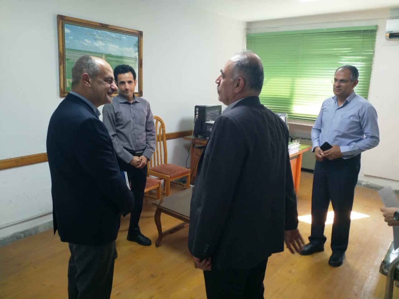  مدیر کل دفتر امور خاک کشاورزی از دفتر خاک استان مازندران بازدید کرد